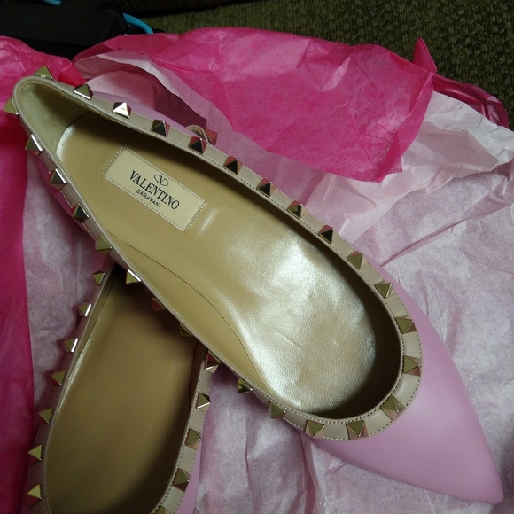 Valentino Garavani Pink Rockstud Flats - Picture 3 of 5